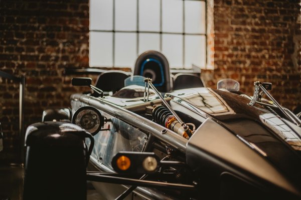 Quelles sont les meilleures solutions de recharge rapide pour une voiture électrique en ville?