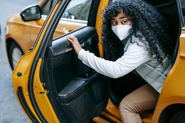 Comment les dispositifs de détection de gaz toxiques dans les véhicules de transport de passagers augmentent-ils la sécurité?