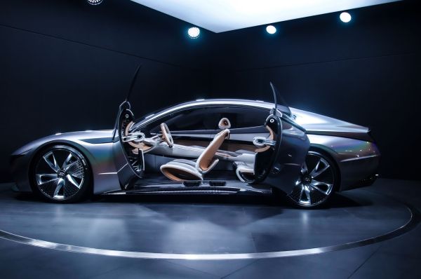 Guide des innovations auto et services indispensables à découvrir